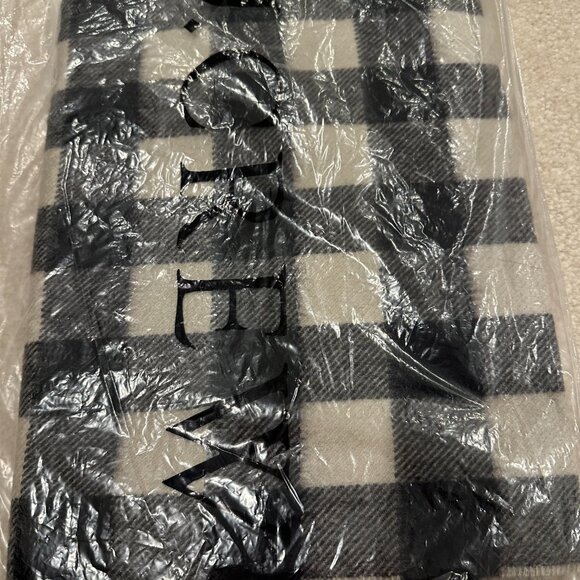 64x12 J Crew Cashmere Navy Blue Buffalo Check Plaid Scarf Wallace Barnes 2015 - Picture 3 of 5